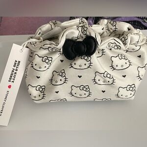 Hello Kitty x Stoney Clover Bow Pouch